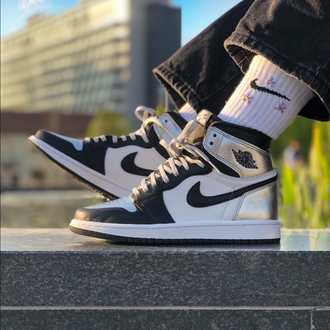Air Jordan 1 High 'Silver Toe'