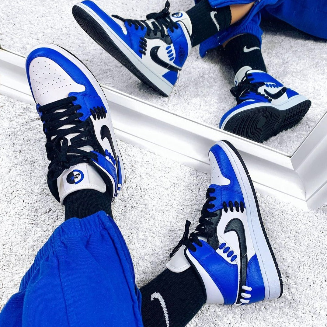 Air Jordan 1 Mid 'Sisterhood'