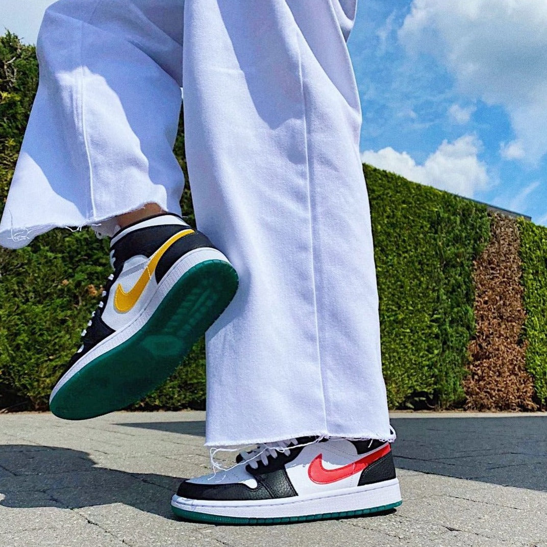 Air Jordan 1 Mid 'Alternate Swoosh'