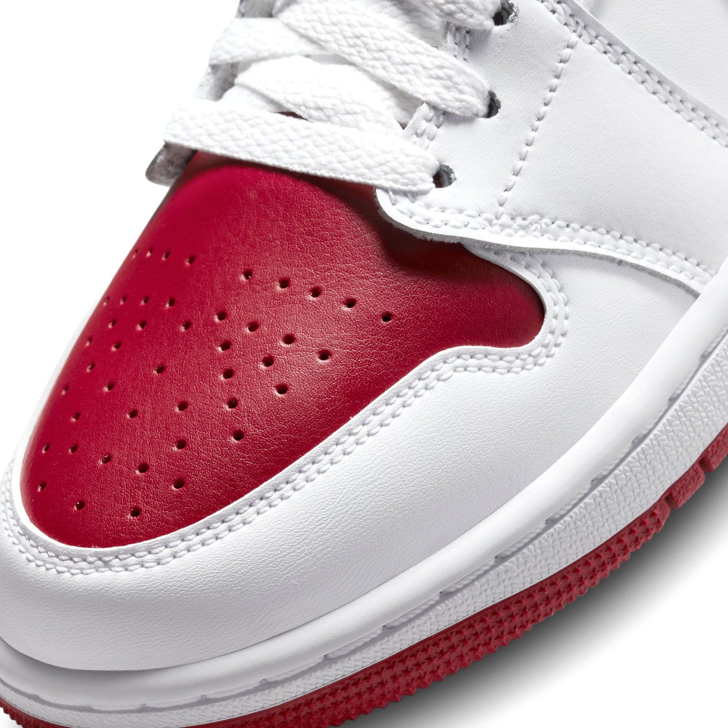 Air Jordan 1 Mid 'Reverse Chicago'
