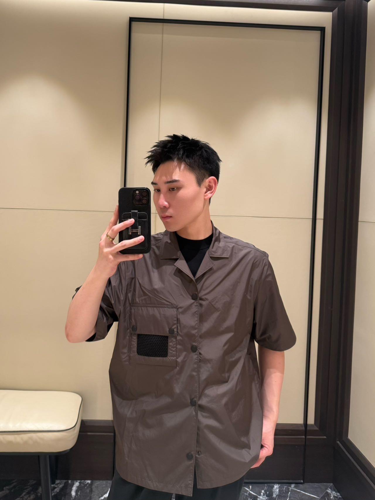 MONCLER MC Logo Patch Pocket Short-Sleeve Shirt