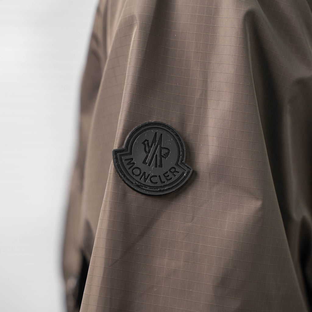MONCLER MC Logo Patch Pocket Short-Sleeve Shirt