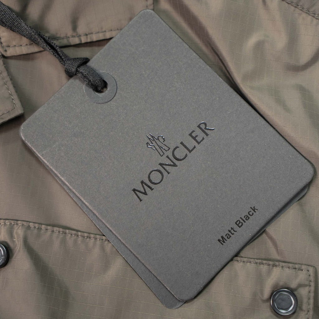 MONCLER MC Logo Patch Pocket Short-Sleeve Shirt