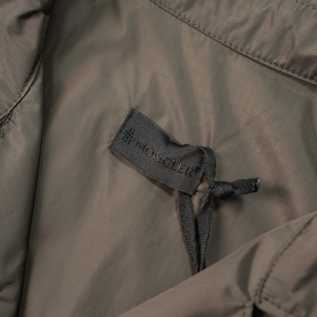 MONCLER MC Logo Patch Pocket Short-Sleeve Shirt