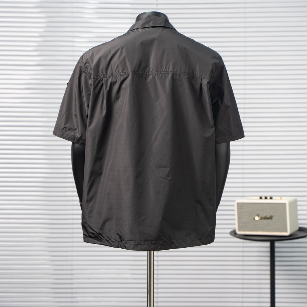 MONCLER MC Logo Patch Pocket Short-Sleeve Shirt