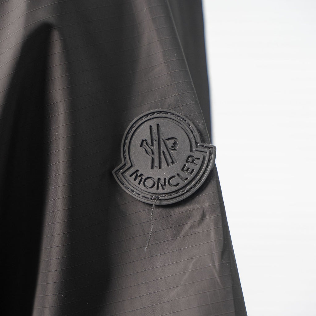 MONCLER MC Logo Patch Pocket Short-Sleeve Shirt